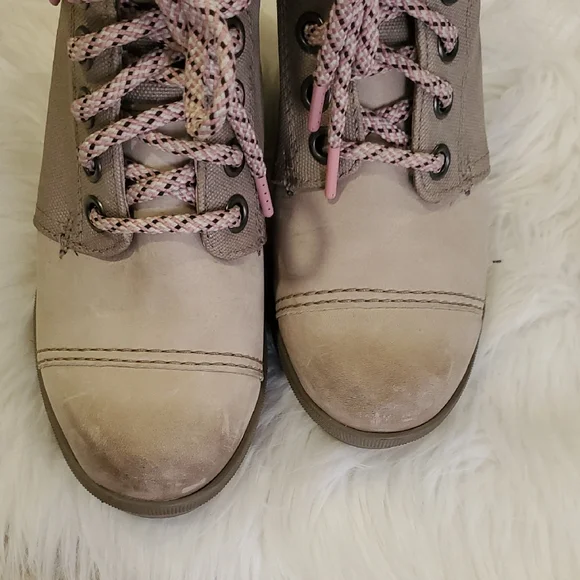 Sorel Wedge Boots  Size 7 - Picture 6 of 12